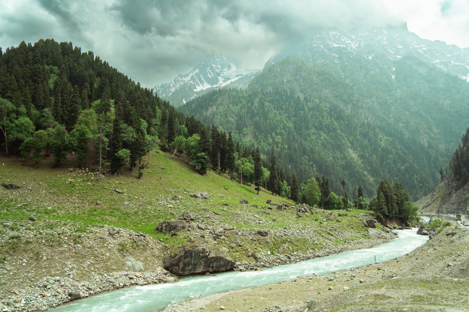 Kashmir Great Lakes — trail photo 3